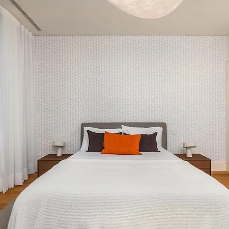 Uau Infinity Rooftop Pool