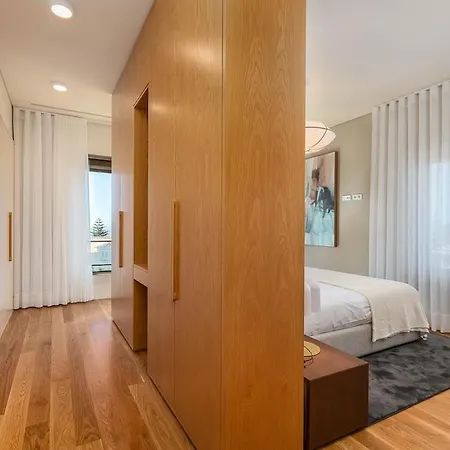 Uau Infinity Rooftop Pool Apartment *