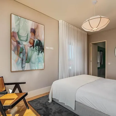 Uau Infinity Rooftop Pool Apartment *