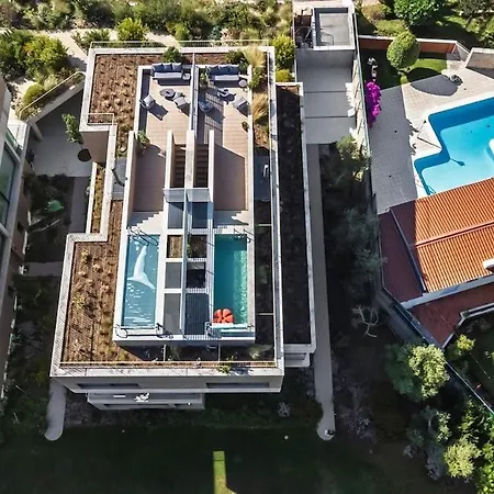 Uau Infinity Rooftop Pool * 卡斯凯什