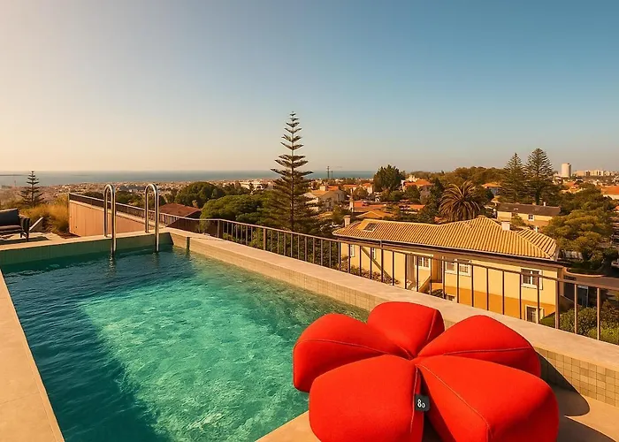 Uau Infinity Rooftop Pool Cascais