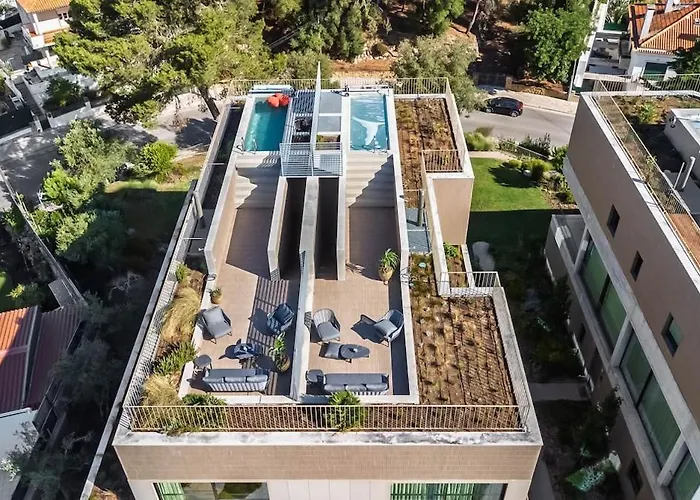 Uau Infinity Rooftop Pool
