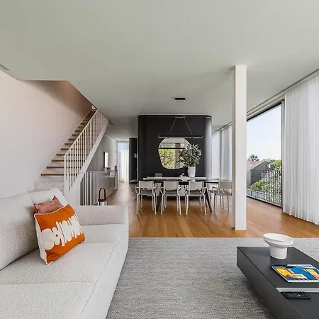 Uau Infinity Rooftop Pool * Cascais