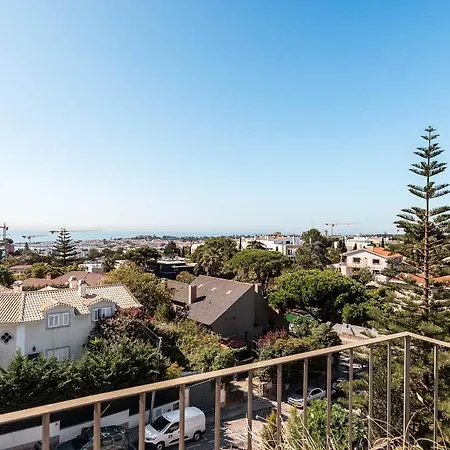 Uau Infinity Rooftop Pool *