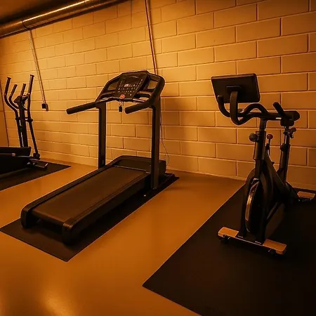 Uau Infinity Rooftop Pool Cascais